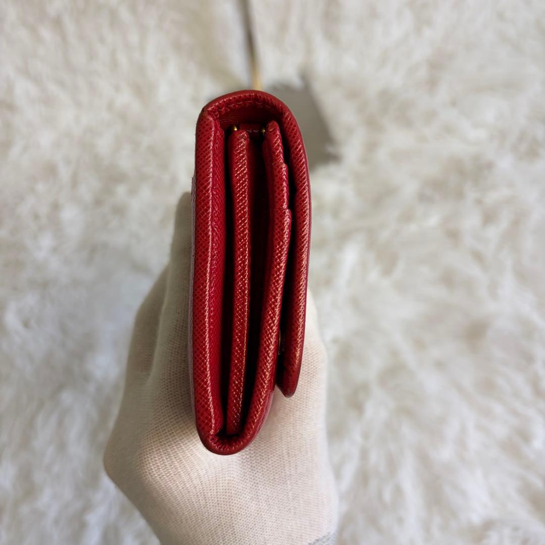 ✨極美品✨PRADA サフィアーノ　長財布　カードケース　レッド　メタルロゴ