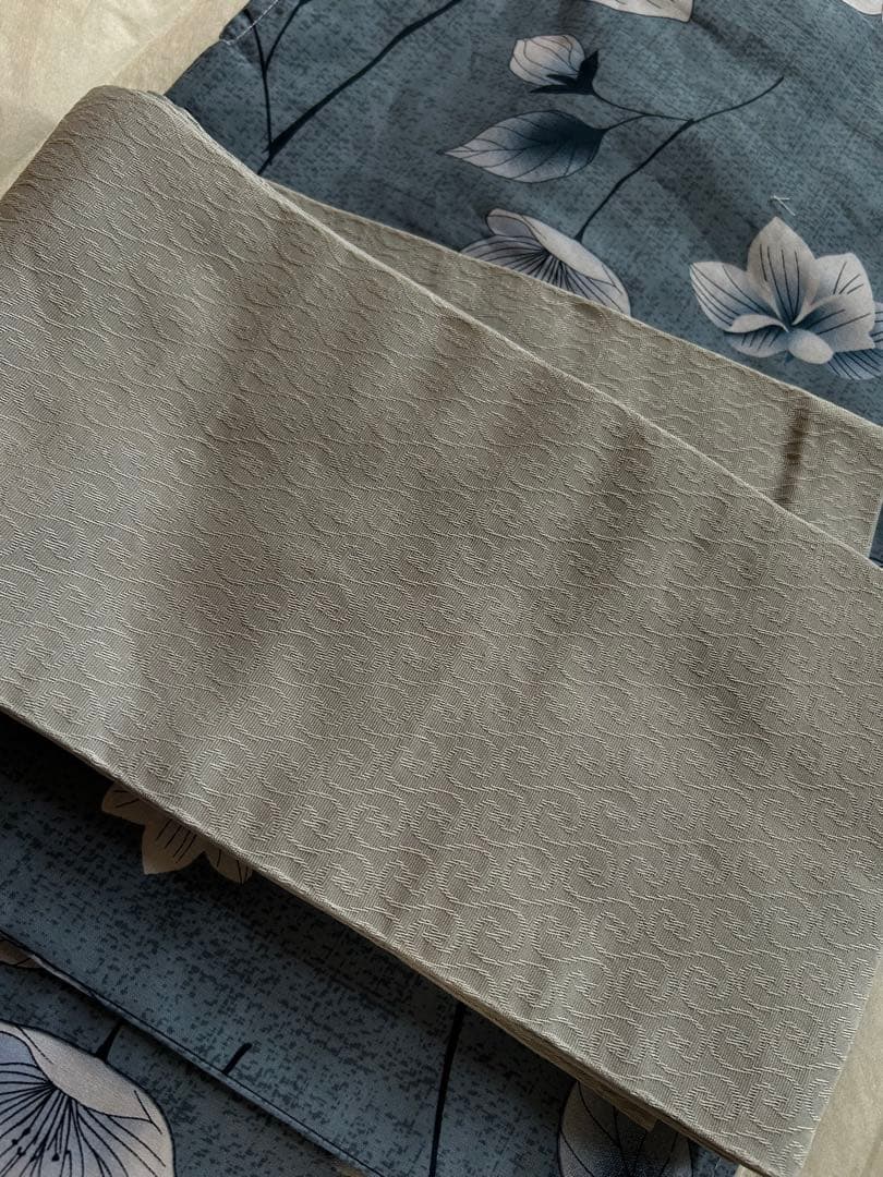 新品 未使用⭐︎大人の浴衣と半幅帯のセット⭐︎最新の紋様⭐︎爽やかなモダンなお色