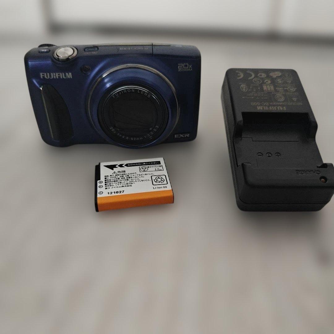 完動品 FUJIFILM 20倍望遠 FinePix F900EXR ネイビー