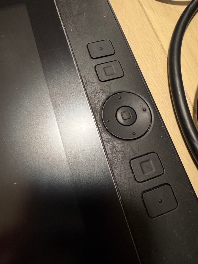 WACOM Cintiq 13HD ペンタブレット DTK-1301