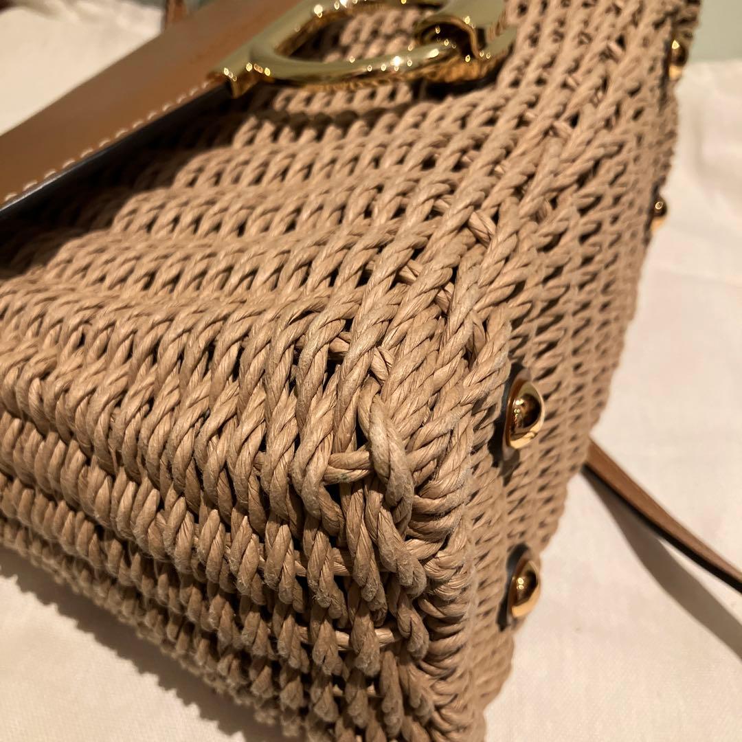 美品　フェラガモ　カゴバック