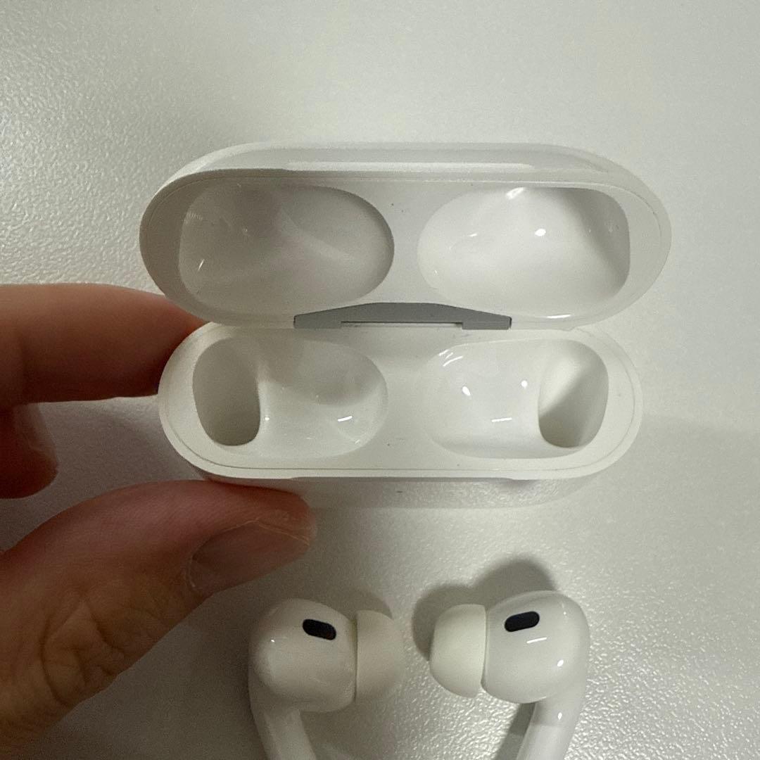 Apple AirPods Pro 2(本体+ケース+付属品+箱付き)