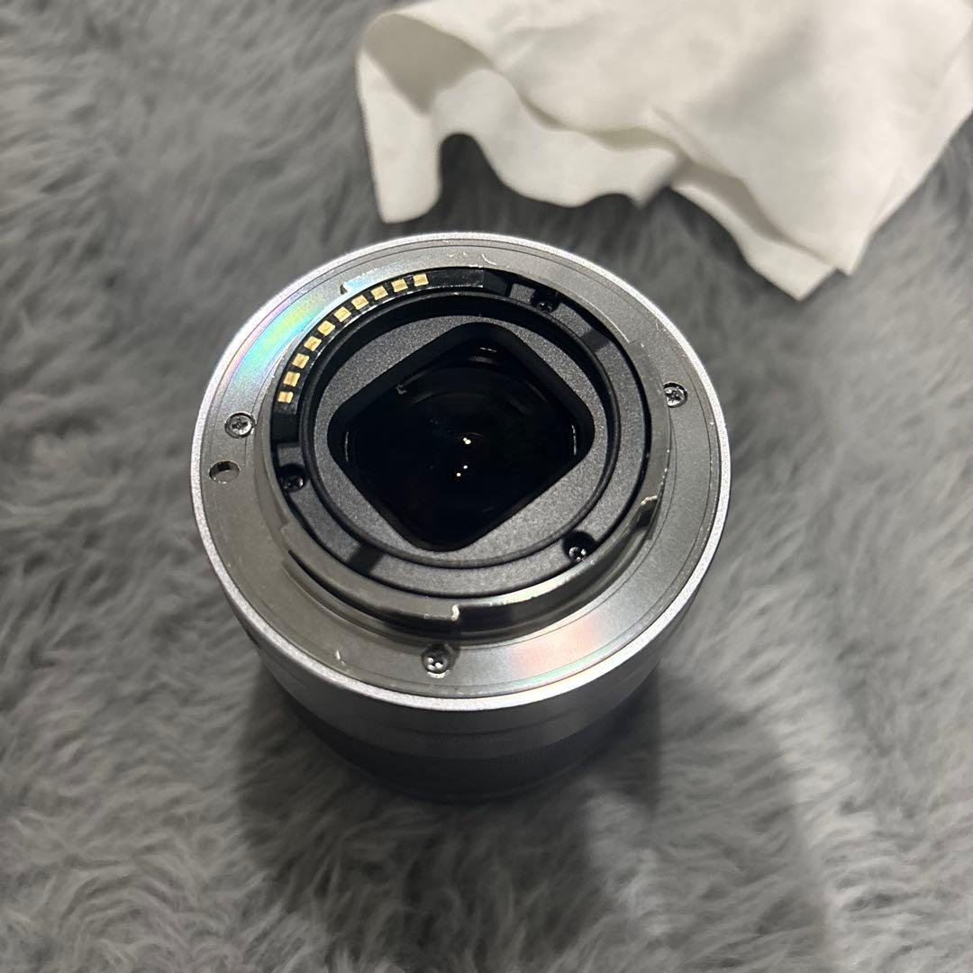 E 50mm F1.8単焦点レンズ