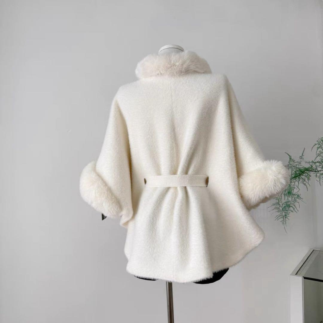 ケープ コート ポンチョ ファー ふわふわ アイボリー 韓国 miu系穿搭