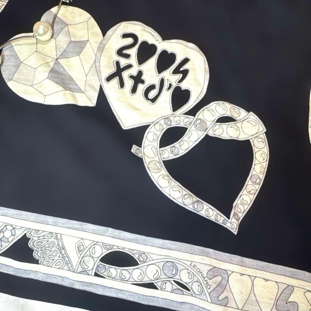 レオナール　シルクウール　トップス カットソー トトリムハート柄　黒地白グレーL