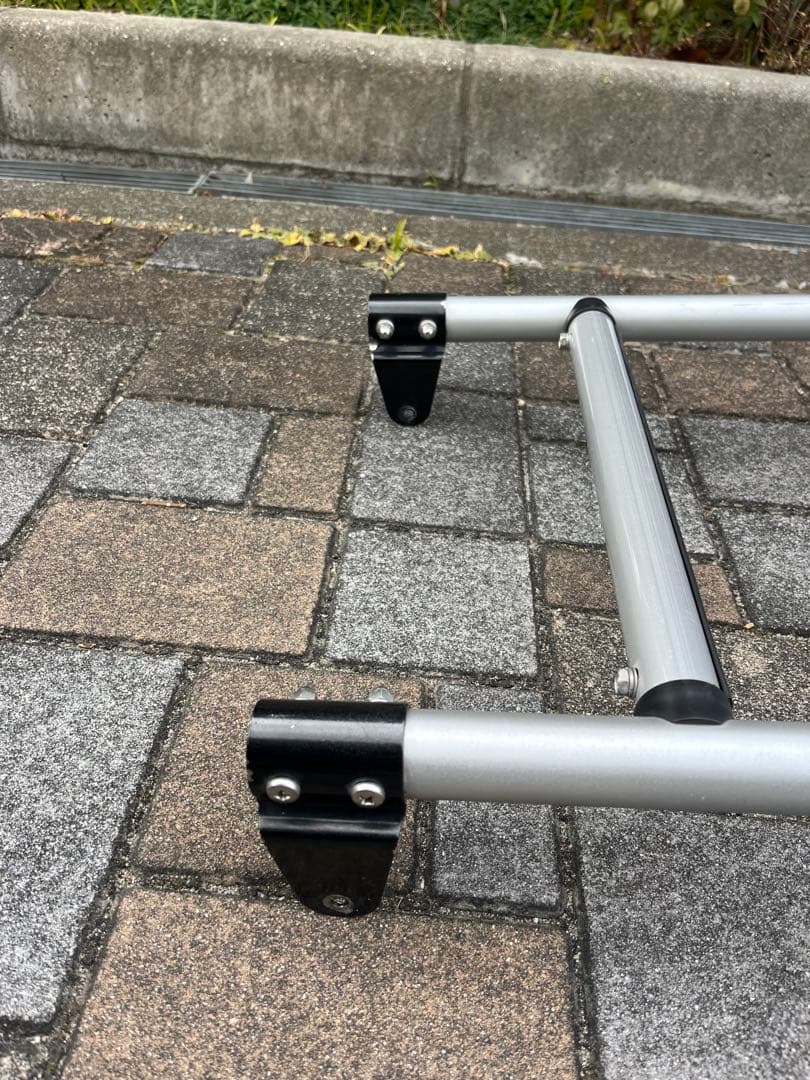 ハイエース　ハイルーフ リアラダー　Rocky