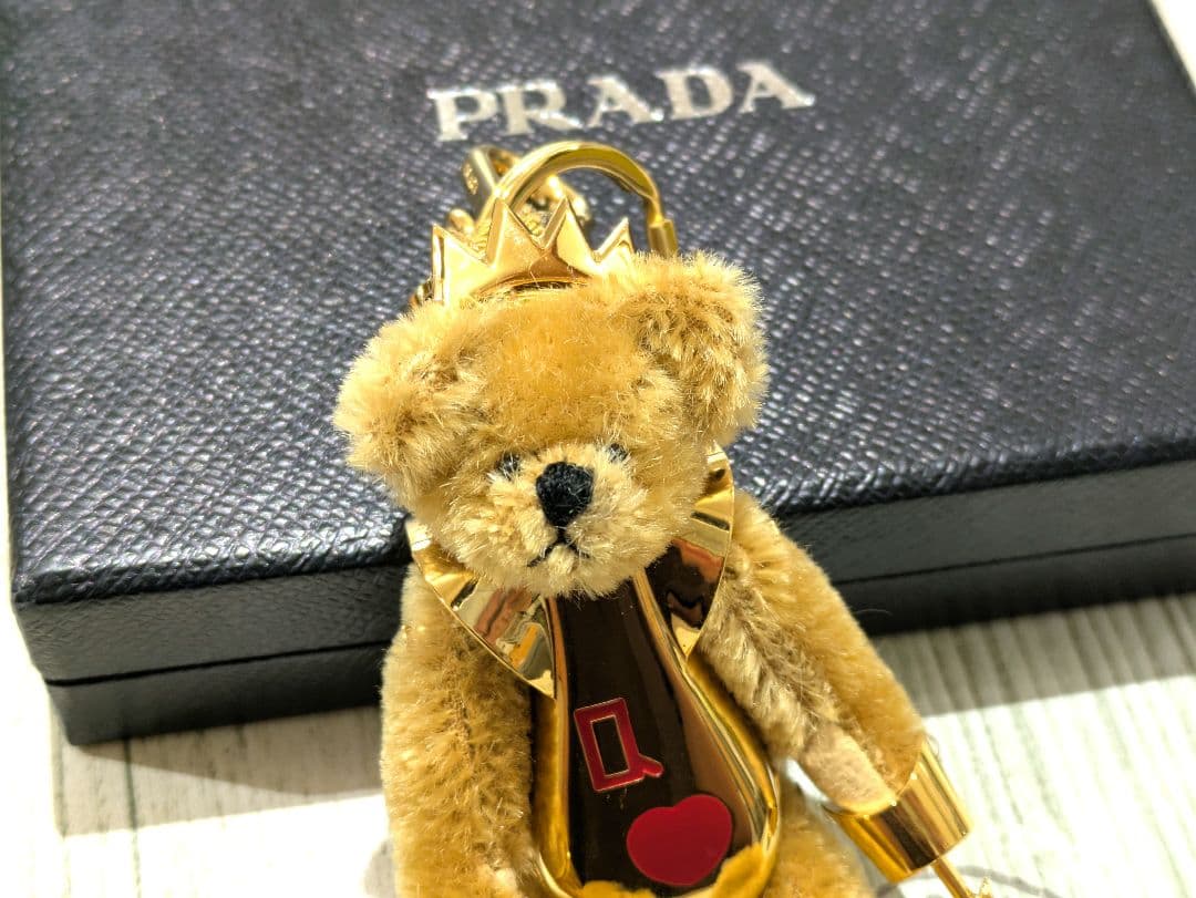 【美品】 プラダ LUCKY STAR Teddy くま バッグチャーム　箱付