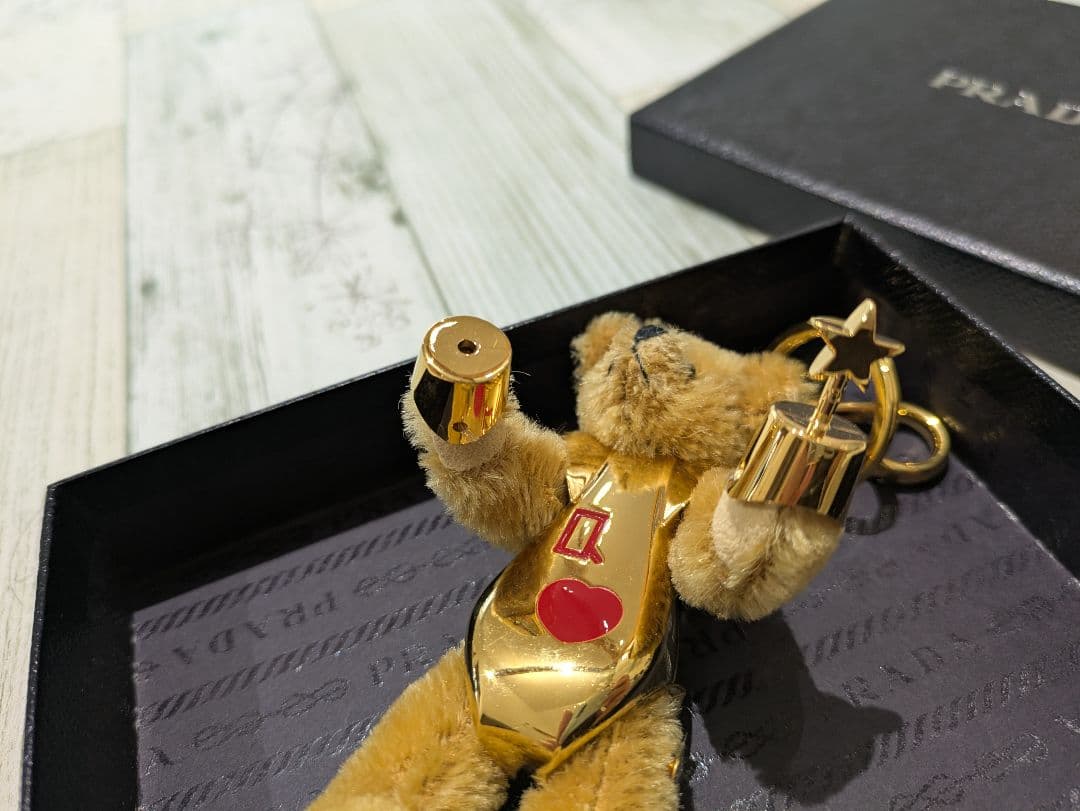 【美品】 プラダ LUCKY STAR Teddy くま バッグチャーム　箱付