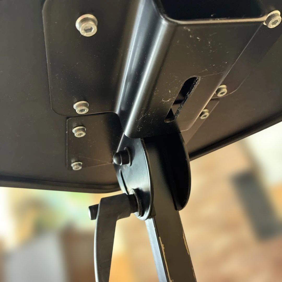 ケーアンドエム K&M 14047 スツール　背もたれ付き　ギター演奏用　椅子