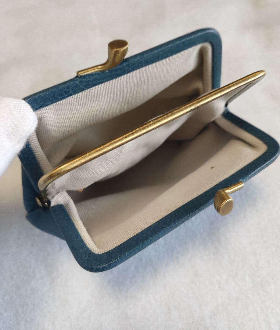 ＊pocopoco＊ 新品 イルビゾンテ がま口 ケース 小銭入れ