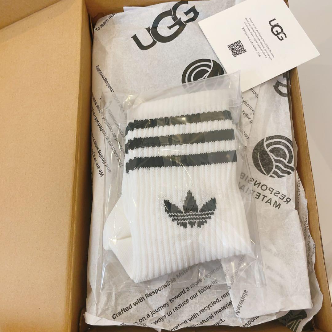 定価以下！　UGG アグ　24.5　スライド サンダル　新品　スリッポン