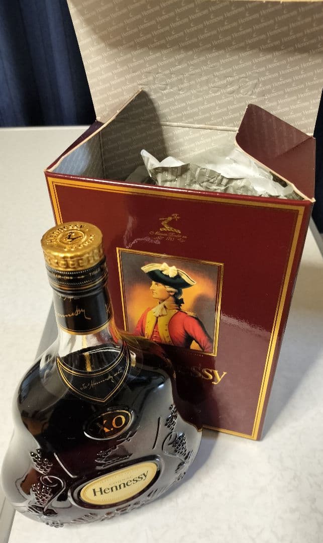Hennessy XO Cognac 箱入り