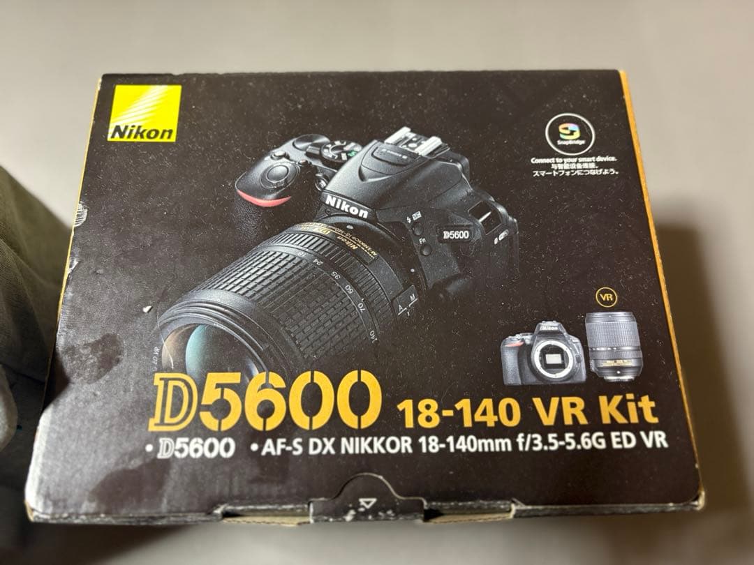 D5600 18-140 VR kit 付属品あり