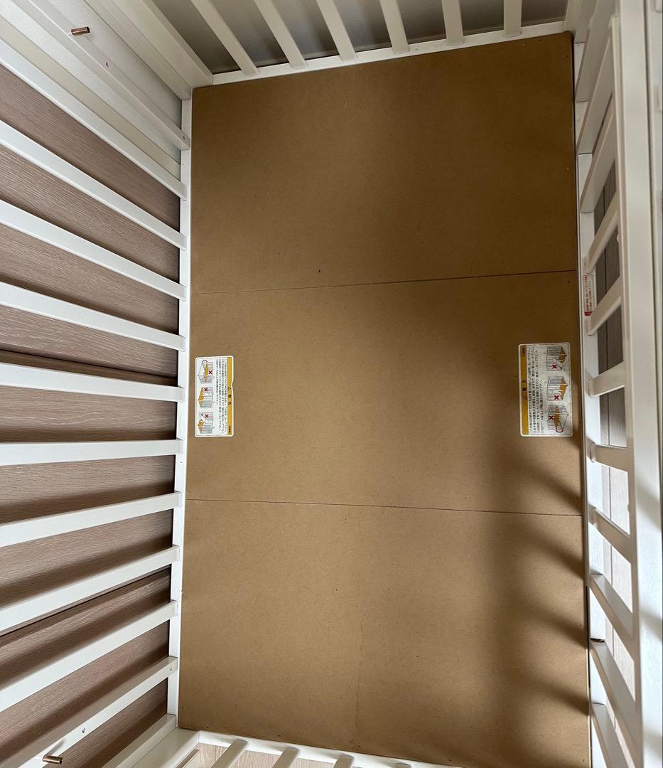 ベビーベッド ハイタイプ 床板すのこ ホワイト　カトージ　70✖️120サイズ