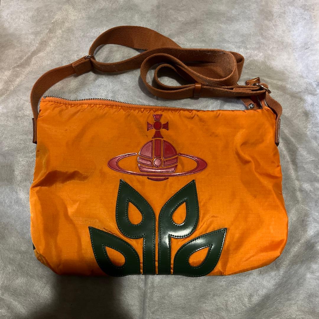 ヴィヴィアン　ショルダーバック