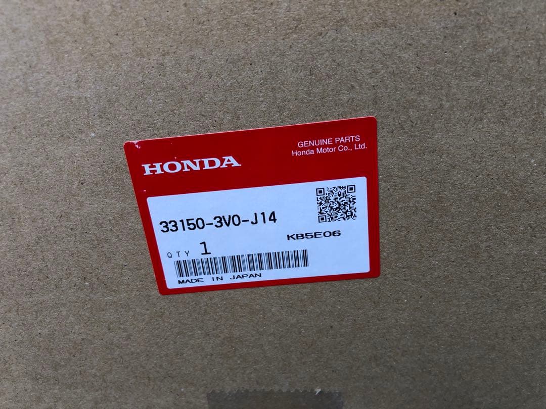 美品良品令和6年式 ZR-V RZ4 左ヘッドライト 参考定価128700円