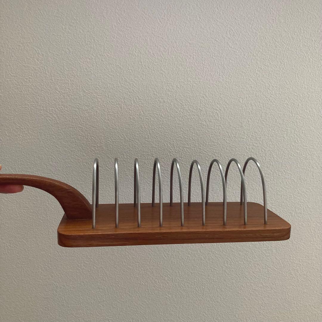 北欧ヴィンテージ　チークのトーストスタンド　ブックスタンドとしても♪