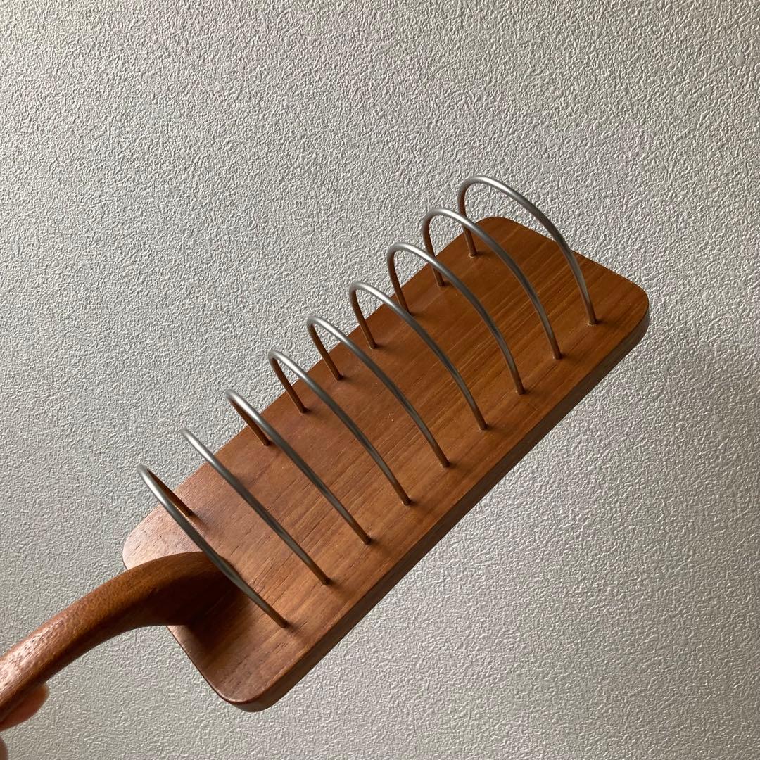 北欧ヴィンテージ　チークのトーストスタンド　ブックスタンドとしても♪