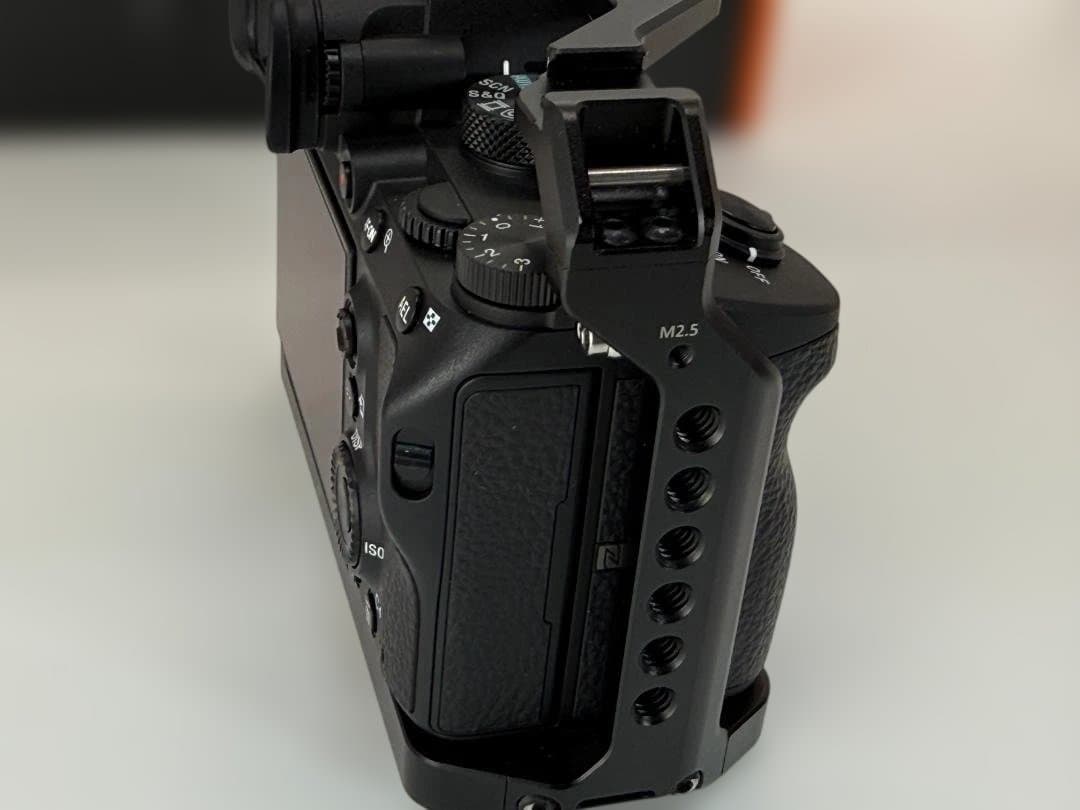 SONY α7III レンズキット 新品同様/SmallRig付