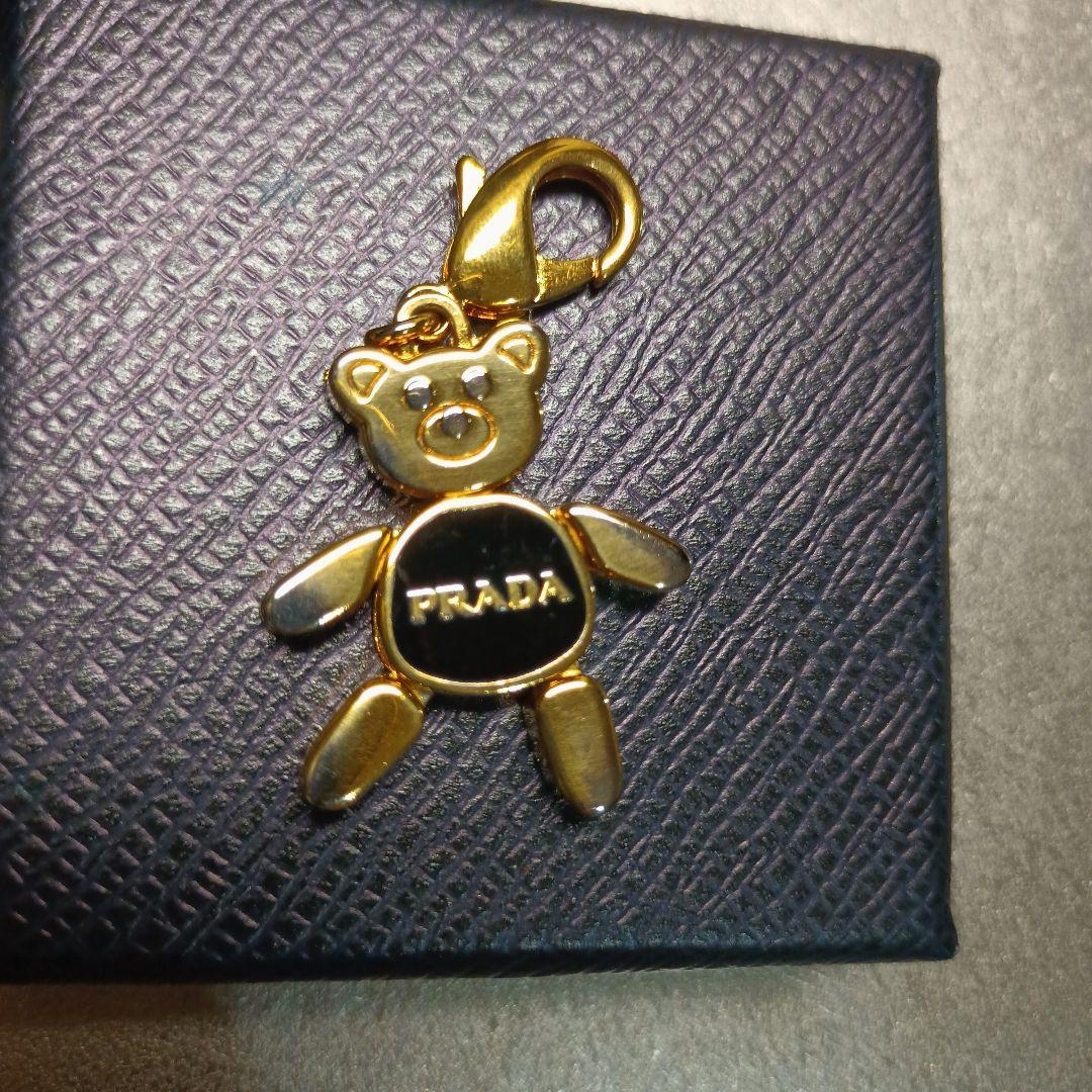 PRADA クマ型チャーム ゴールド