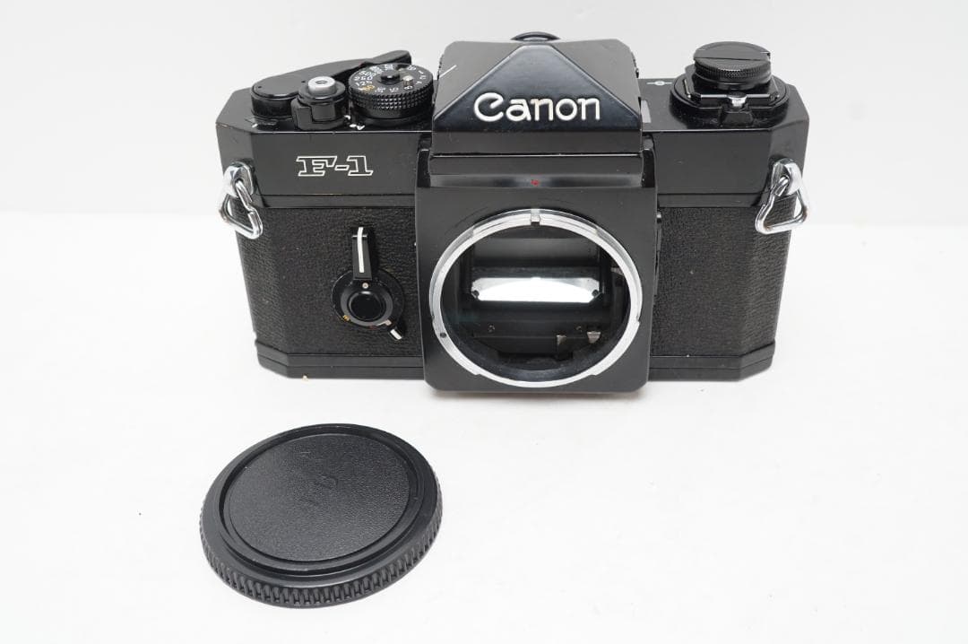 ＜ジャンク＞　Canon F-1 フィルムカメラ
