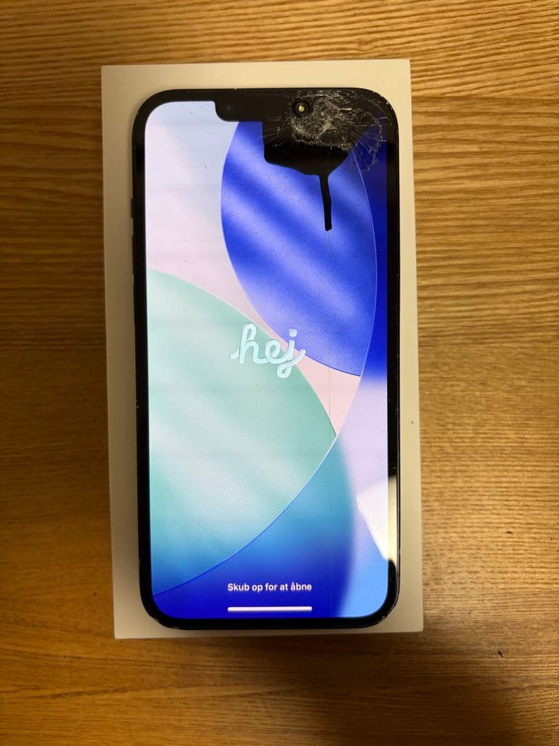 修*理様 iPhone 14 midnight 128GB画面ひびあり