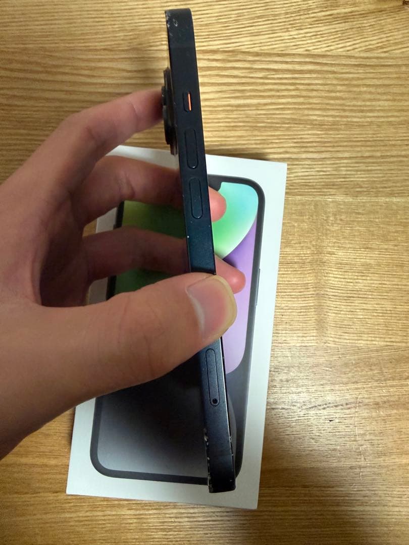 修*理様 iPhone 14 midnight 128GB画面ひびあり