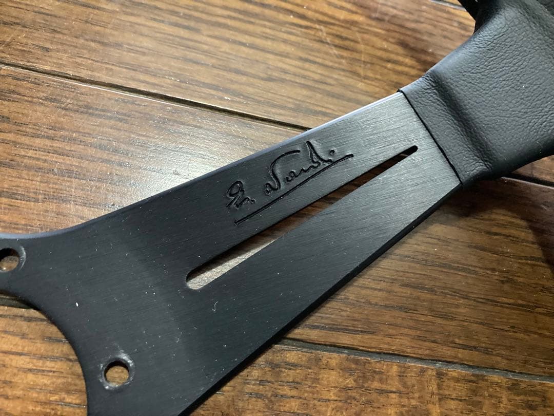 未使用品 NARDI ナルディ N150 ND390 ブラックレザーステアリング