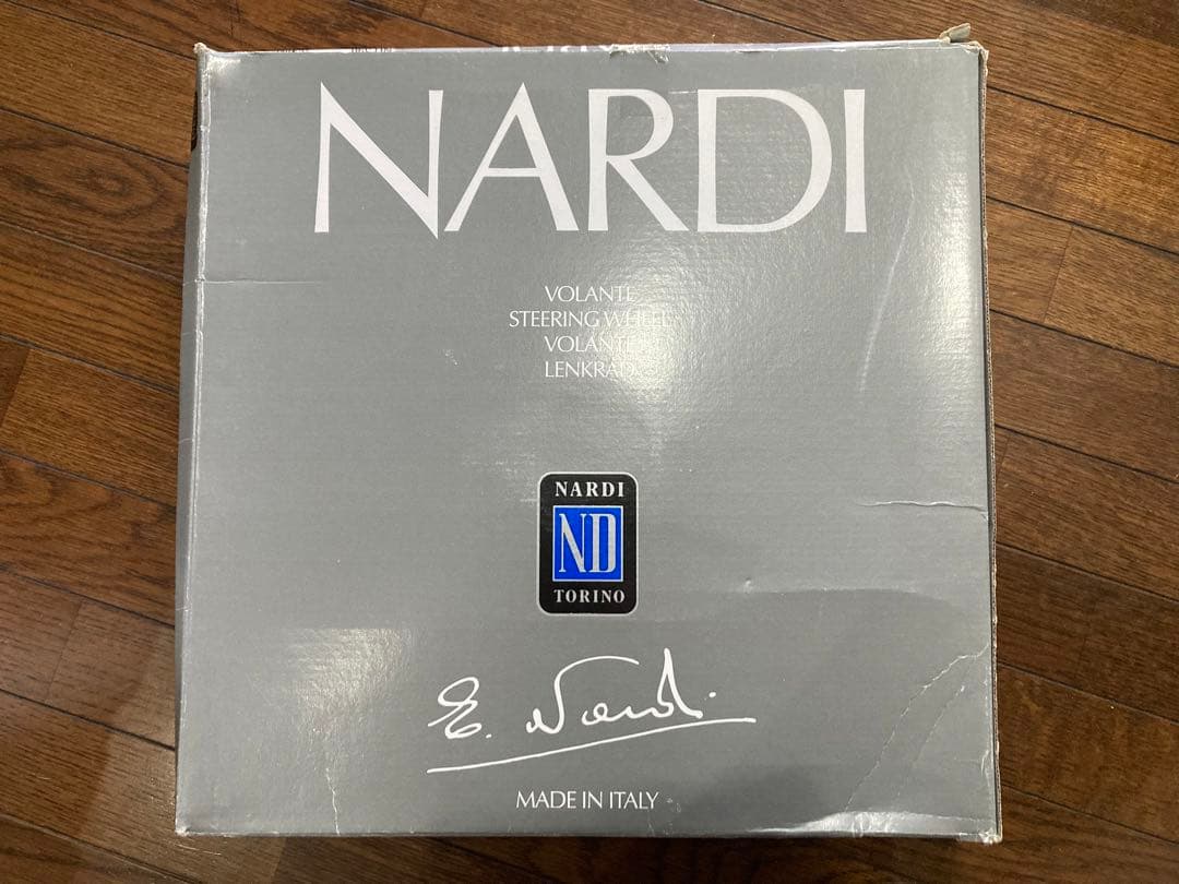 未使用品 NARDI ナルディ N150 ND390 ブラックレザーステアリング