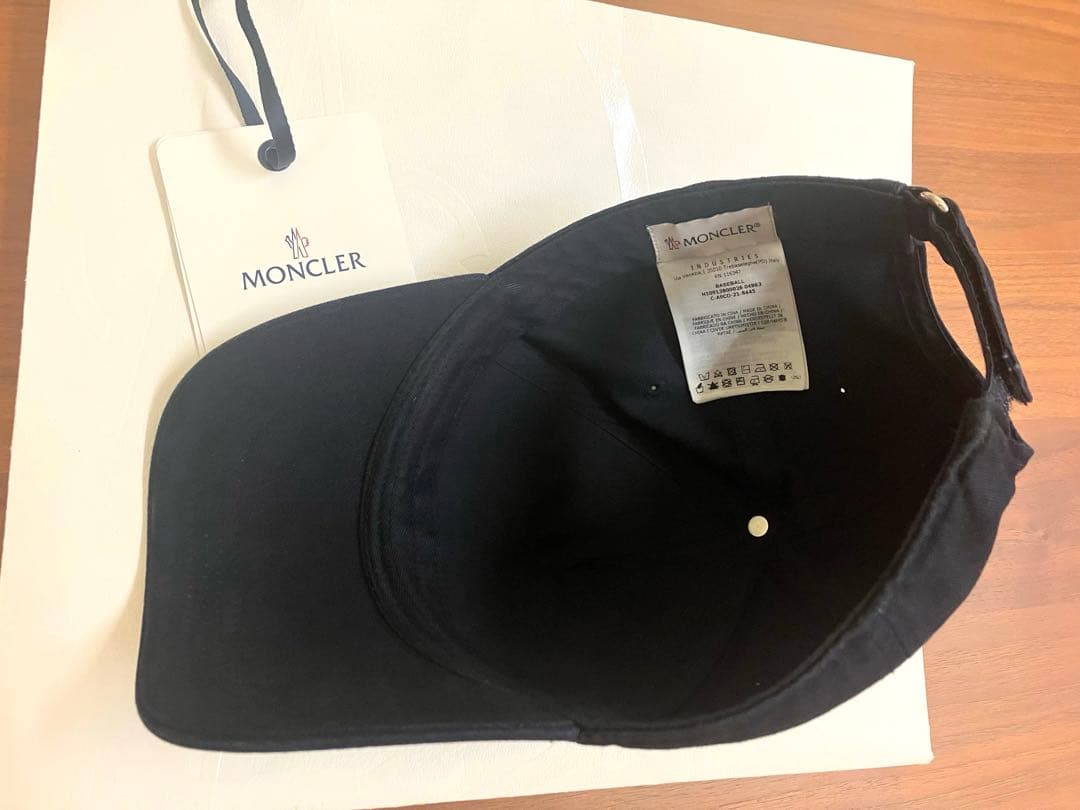 【正規品　認証確認済】MONCLER ベースボールキャップ