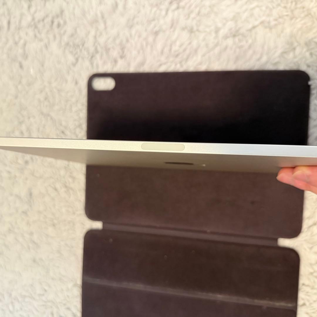 早い者勝ち!!美品 iPadAir 5世代 10.9インチ 人気 スターライト