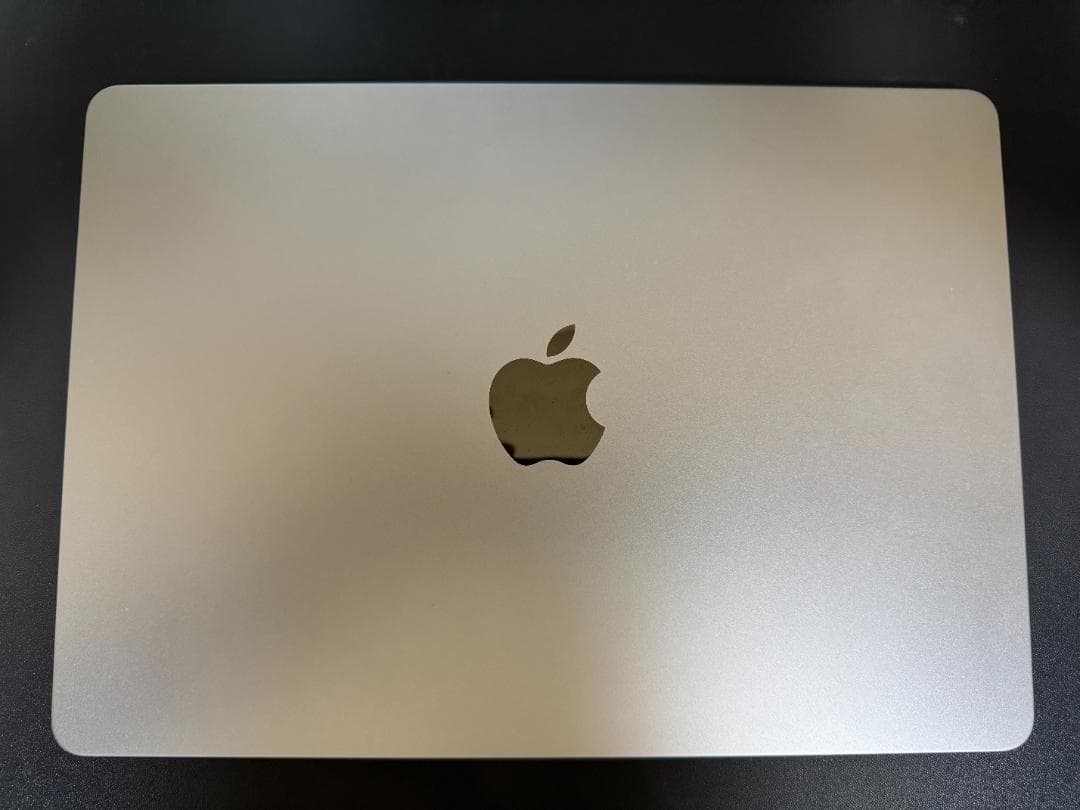 MacBook Air M2 13インチ 8GB/256GB Apple整備済品