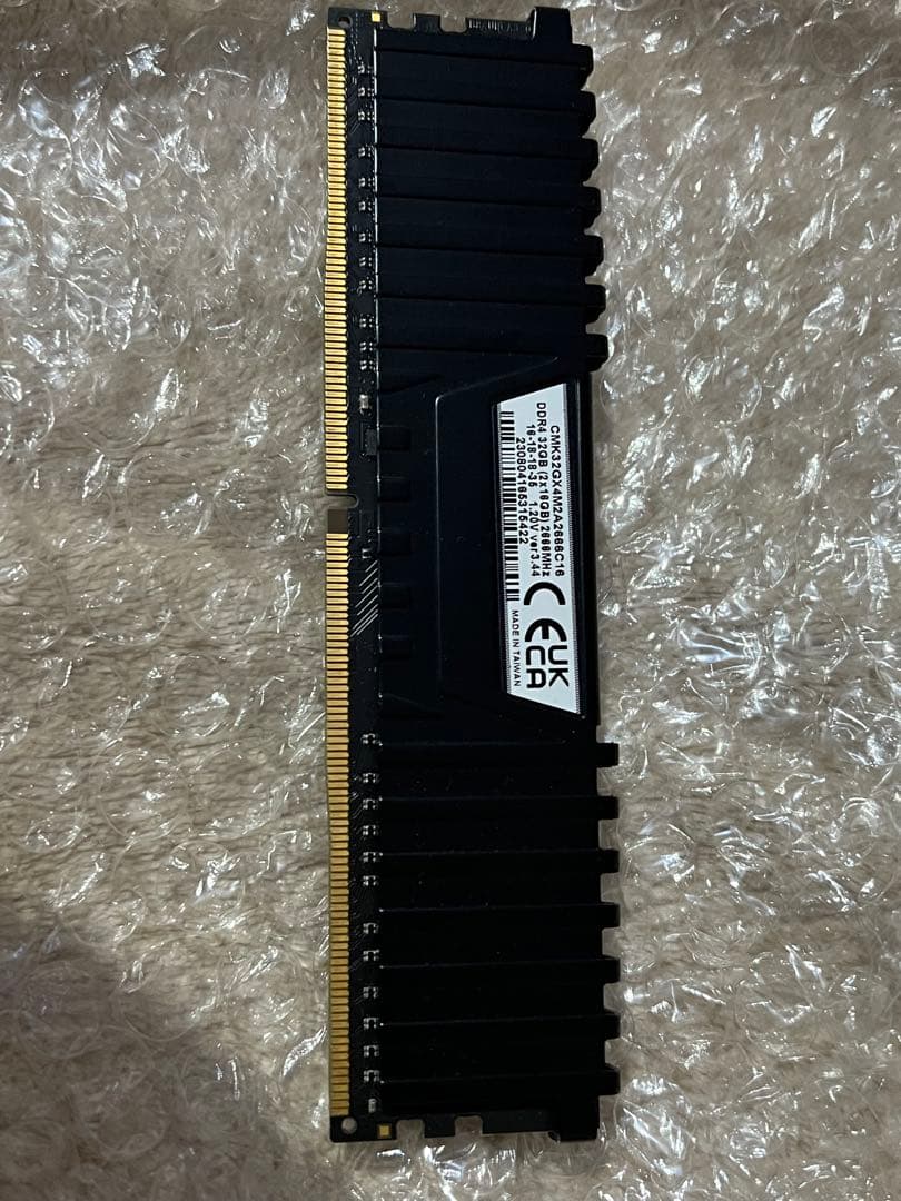 DD4メモリ 16GB / Vengeance LPX