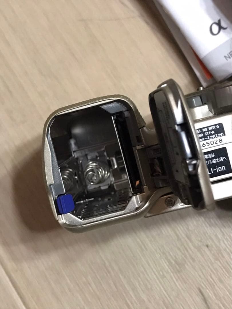 ソニー　NEX 5 ボディ　ゴールド　動作良好