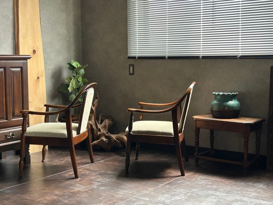 リメイク品　尾州生地　ホワイト座面　カリモク　コロニアル　アームソファ　Yn