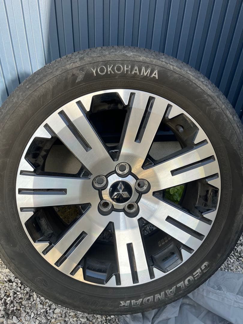 yamazan様　デリカD5 純正18インチホイール　2022年製11月新車購入