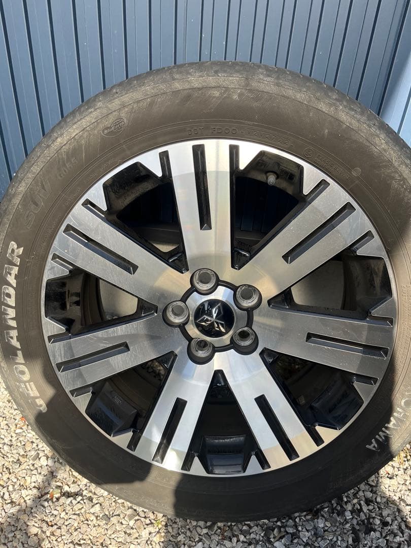 yamazan様　デリカD5 純正18インチホイール　2022年製11月新車購入