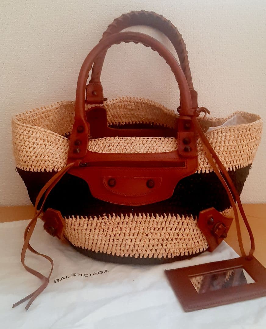 BALENCIAGA バレンシアガ レアカゴバッグ ストライプ