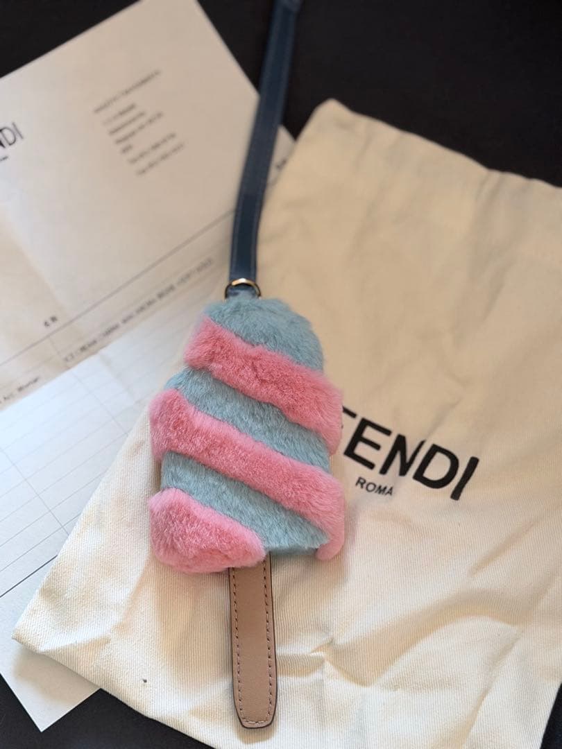 FENDI ファーアイスクリーム型チャーム　高島屋購入