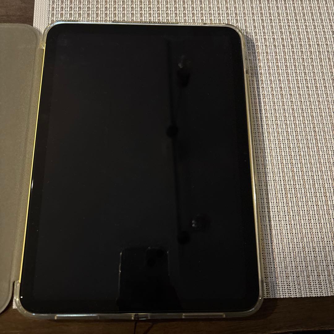 iPad イエロー カバーとステッカー付き