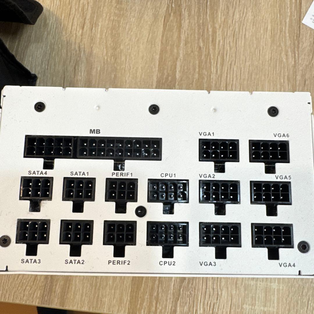 電源ユニット SUPER FLOWER LEADEX SE PLATINUM 1000W