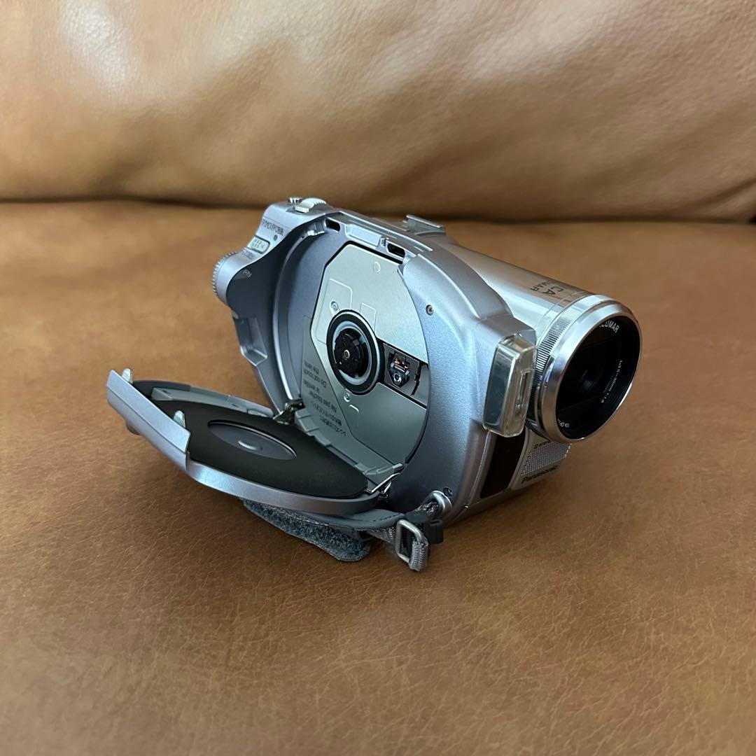 【Panasonic/パナソニック】DVDビデオカメラ　VDR-D300-S