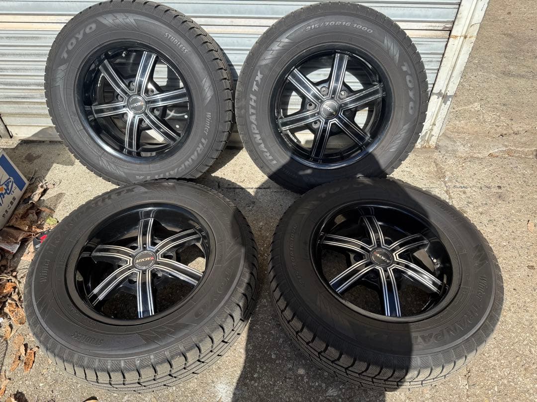 ハイエースに！スタッドレスタイヤ ホイール215/70R16 2023年製！