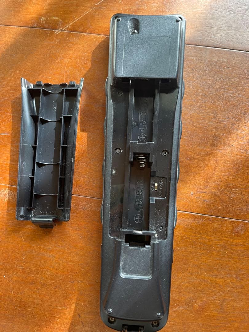 SHARP AQUOS LC 32J10液晶テレビ 黒