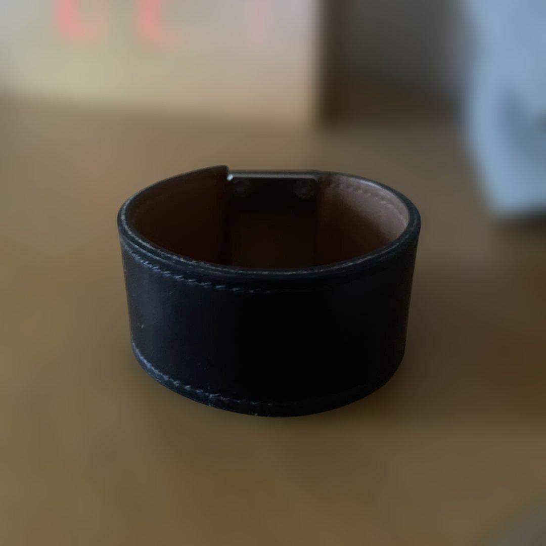 b*y様 HERMES レザーバングル　ブラック