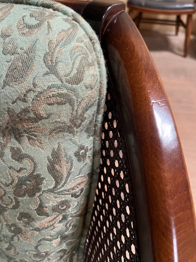 眼には蚊耳には蝉 ＊カリモク コロニアル シングル ソファ ② 肘掛 椅子