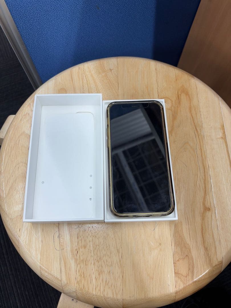 【Apple iPhone 12mini】ホワイト 本体　カバー付