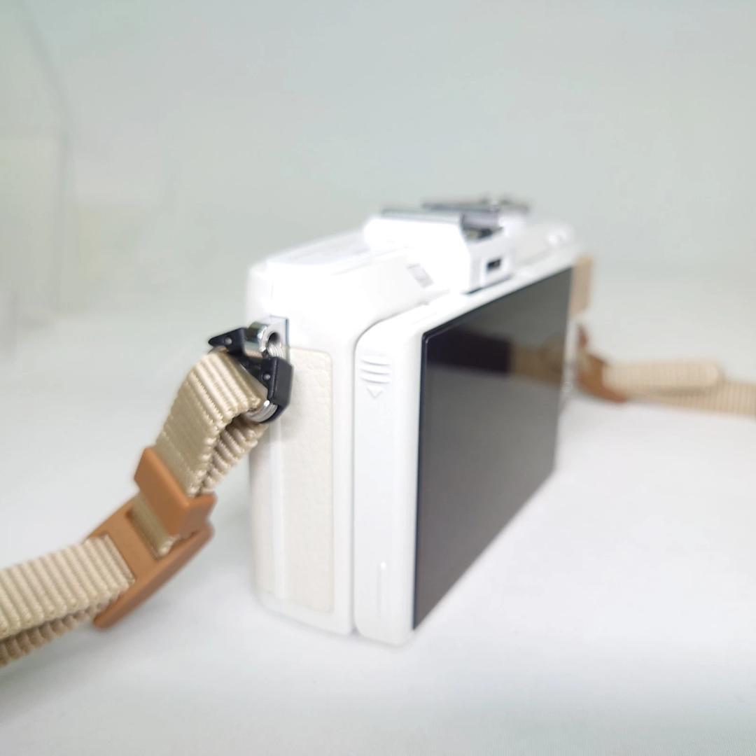 OLYMPUS PEN E-PL7 ホワイト ショット数808 オリンパス