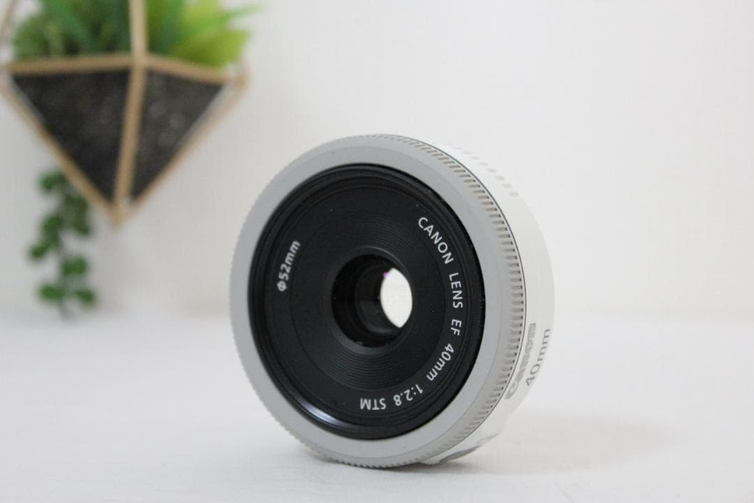 美品✨ Canon EF 40mm F2.8 STM ホワイト
