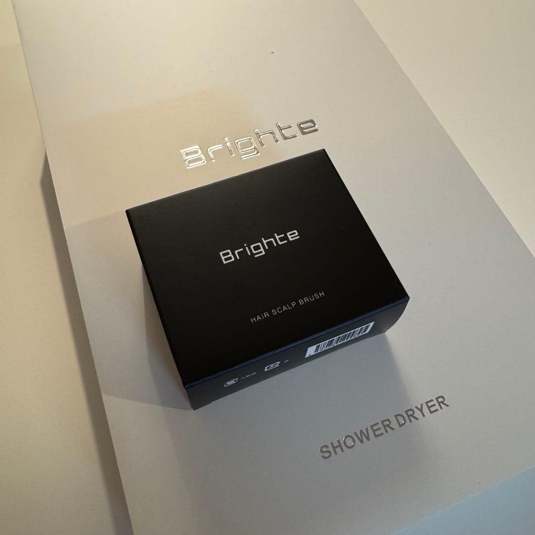 【新品未使用✨】Brighte SHOWER DRYER ホワイト